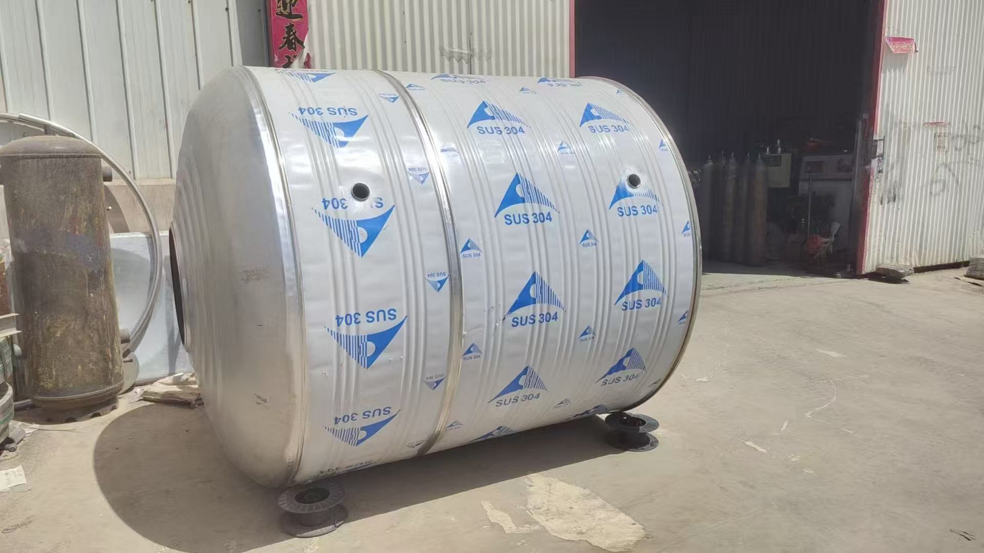 空气能缓冲保温水箱